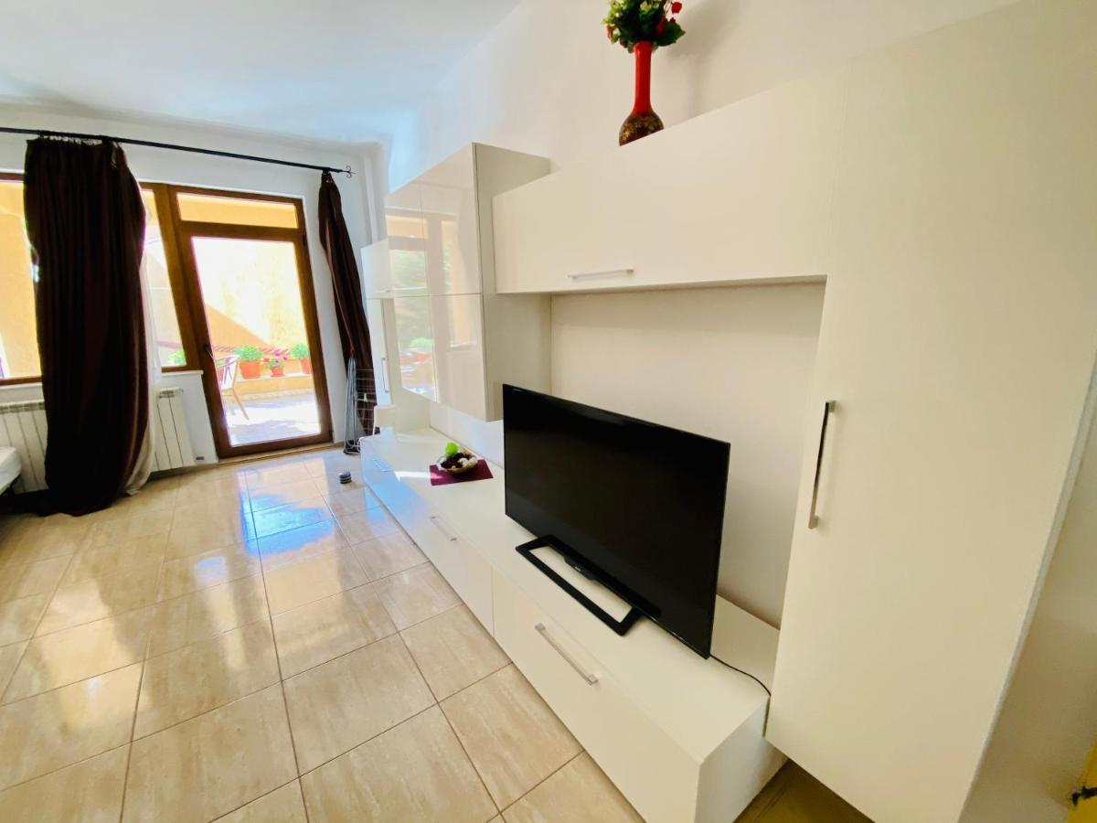 Apartament Central Apartment คอนสตันซา ภายนอก รูปภาพ