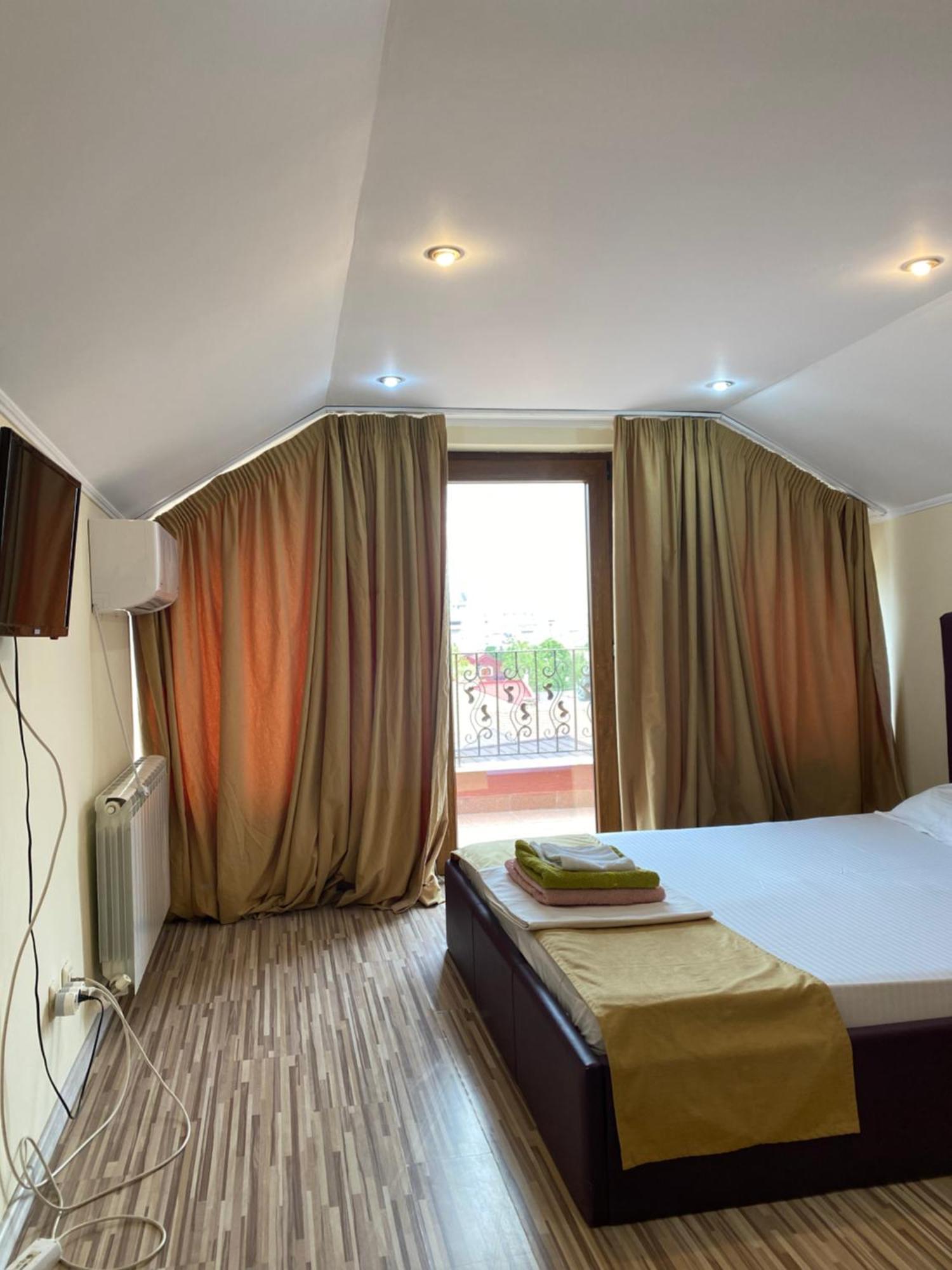 Apartament Central Apartment คอนสตันซา ภายนอก รูปภาพ