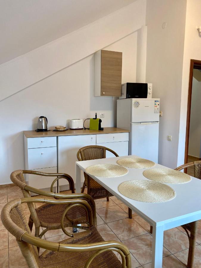 Apartament Central Apartment คอนสตันซา ภายนอก รูปภาพ