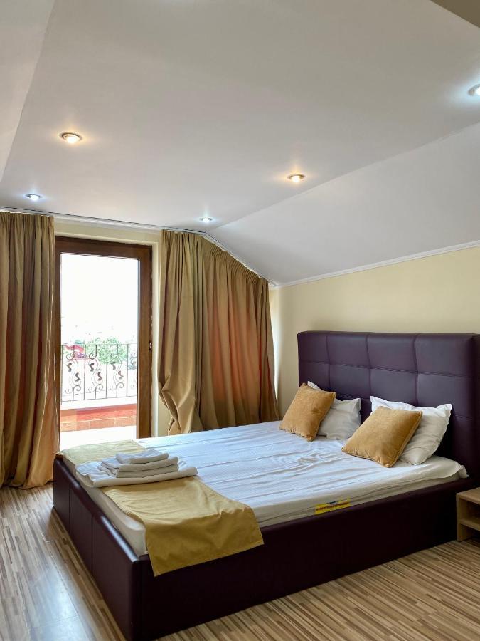 Apartament Central Apartment คอนสตันซา ภายนอก รูปภาพ