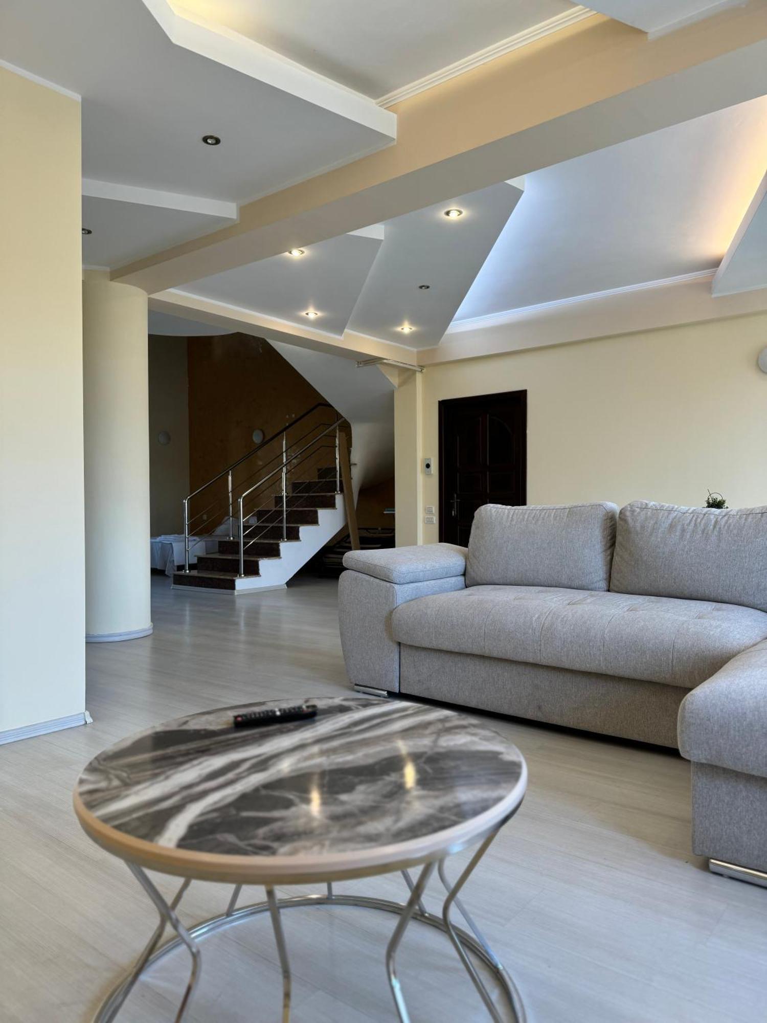Apartament Central Apartment คอนสตันซา ภายนอก รูปภาพ